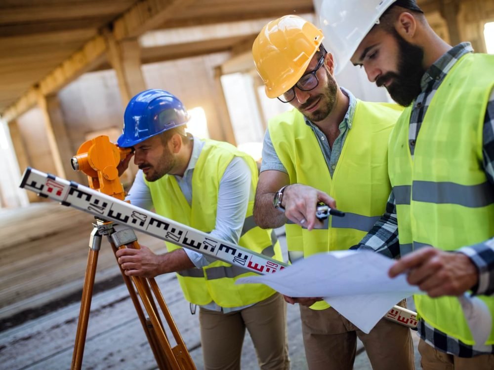 ingenieros arquitectos